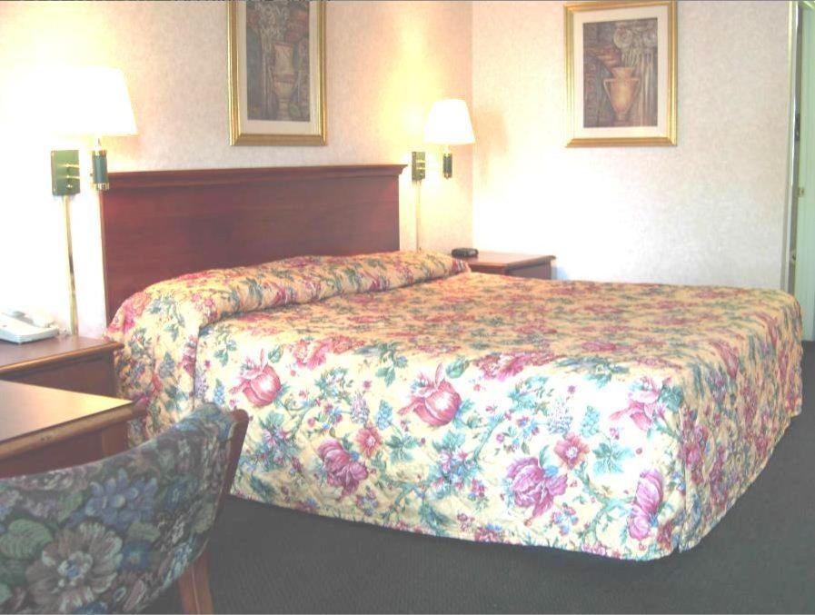 America'S Best Inn & Suites - Decatur Habitación foto